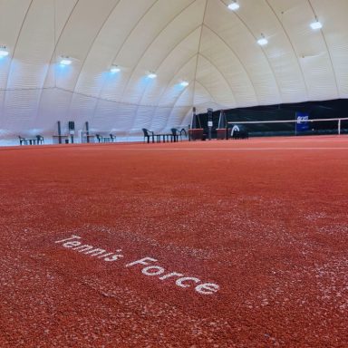 Spielbelag Tennishalle